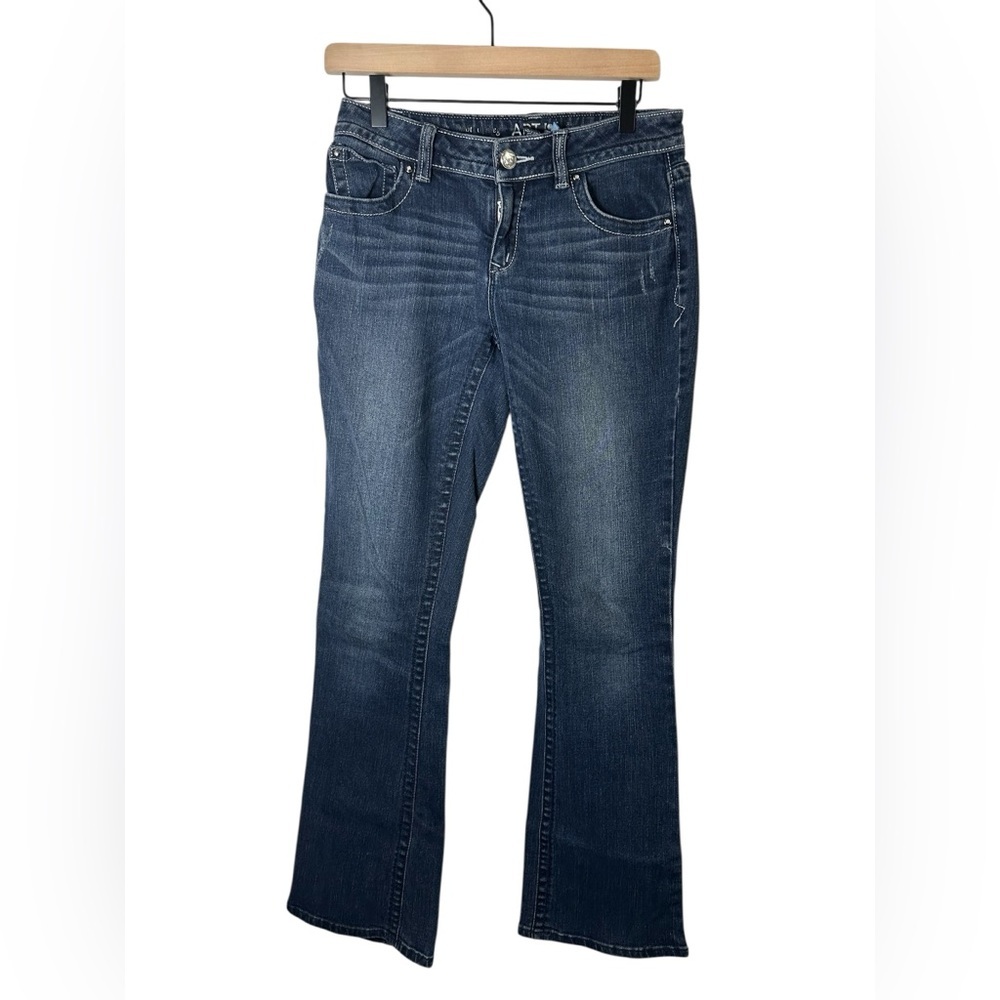 Apt. 9 Women’s Modern Fit Bootcut Jeans Size 4 Dark Wash Denim - Picture 2 of 7